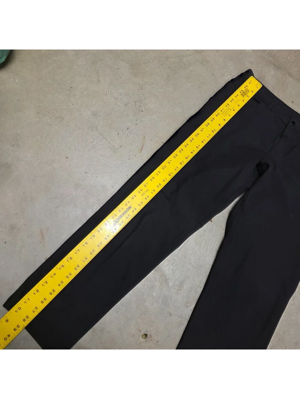 Lululemon ABC Pant Classic Size  34x31  Pocket Straight Fit Pants True Black